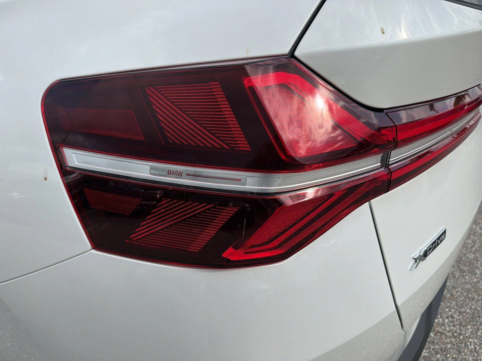 New 2026 Mineral White Metallic BMW 30 xDrive image 10