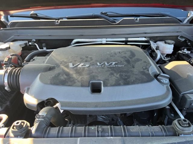 Used 2022 Red GMC AT4 w/Leather image 35