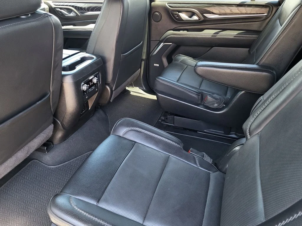 Used 2024 Onyx Black GMC Denali image 22