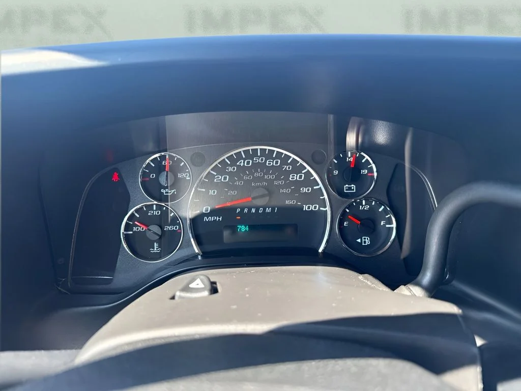 Used 2022 White GMC Work Van image 14