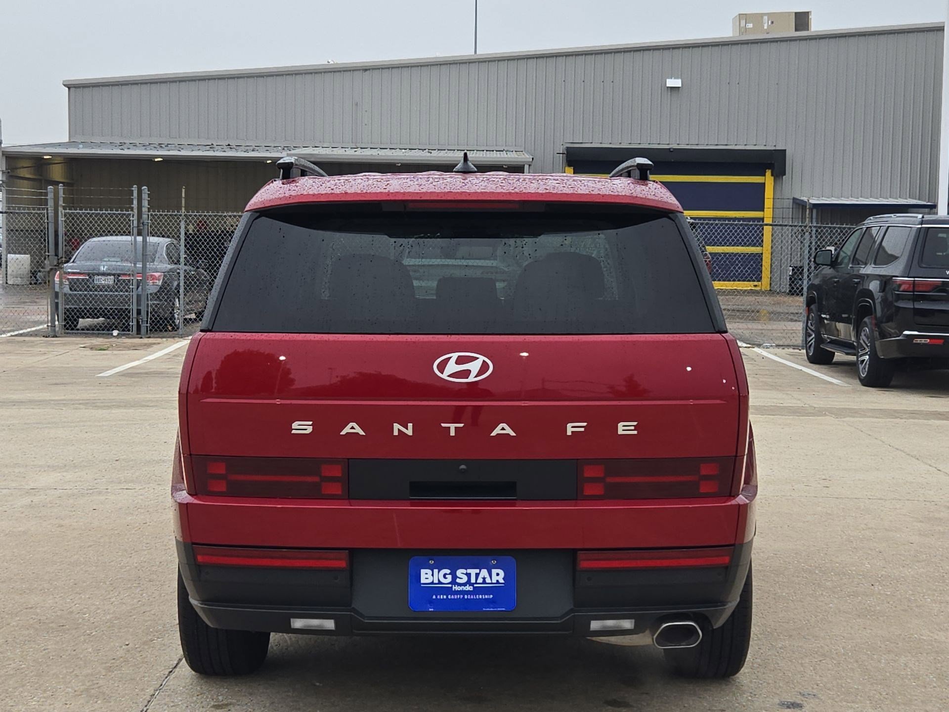 Used 2025 Ultimate Red Hyundai SEL image 4