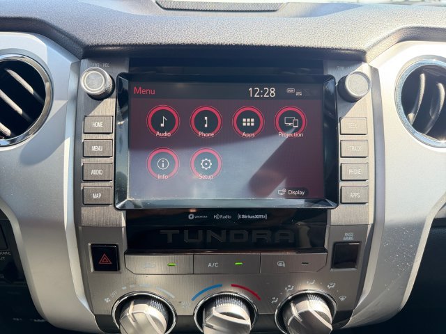 Used 2020  Toyota SR5 image 21