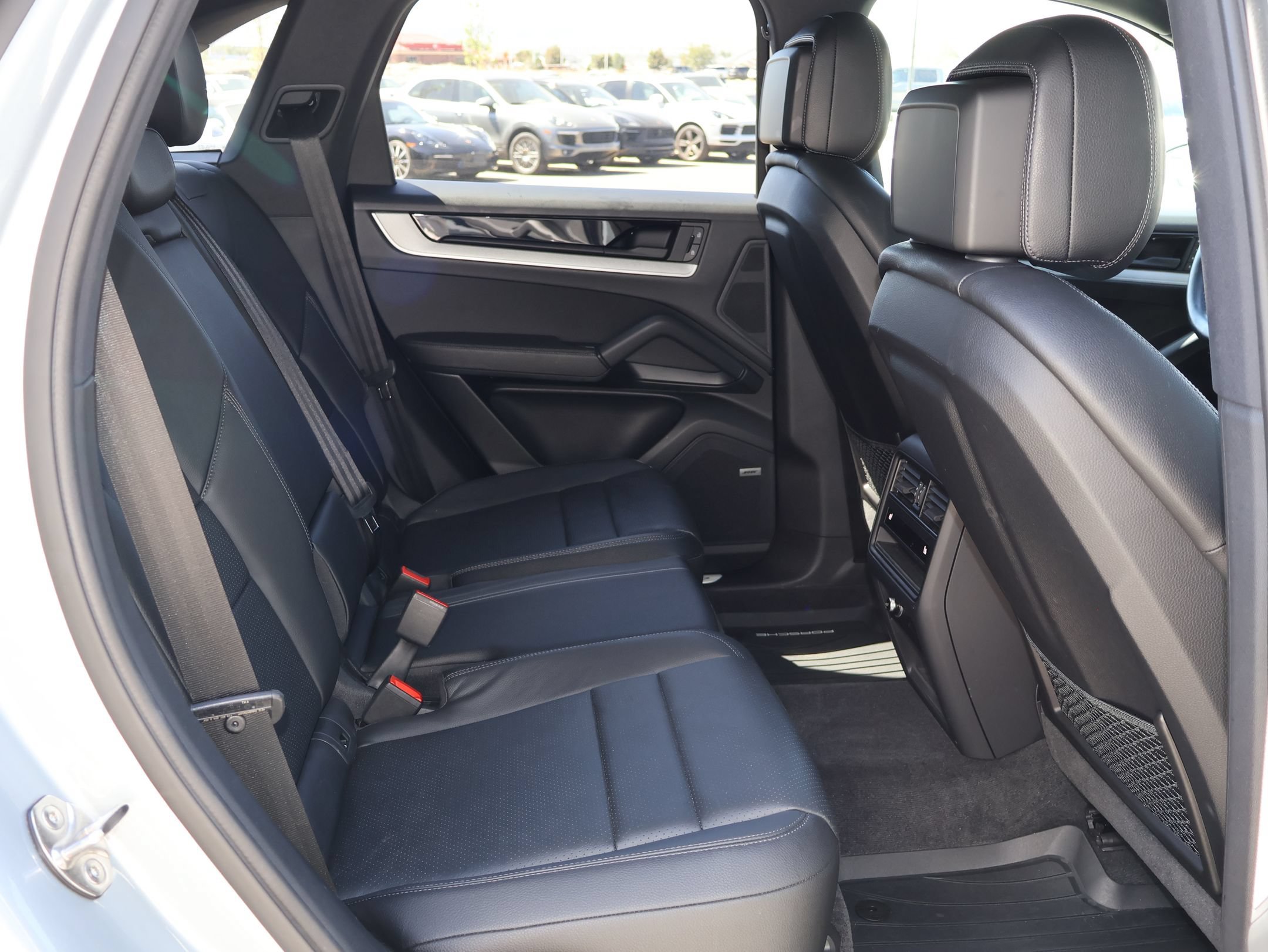 Used 2024 Dolomite Silver Metallic Porsche  image 30