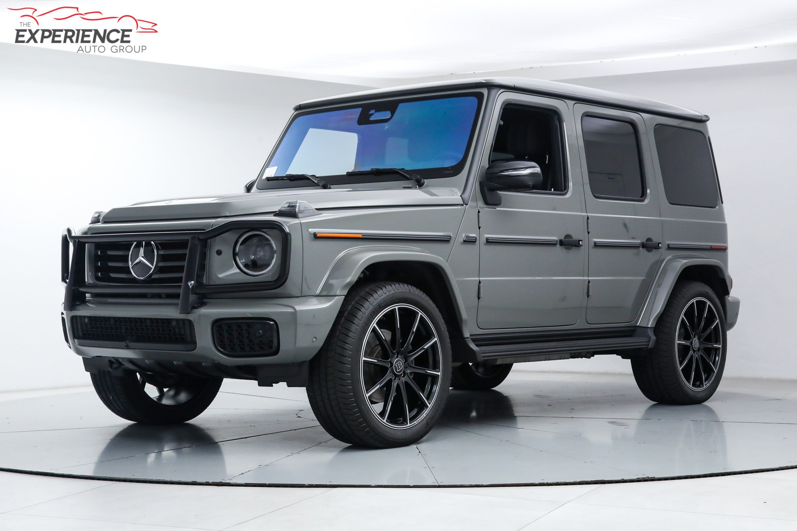 Used 2025 Gray Mercedes-Benz G 550 image 1