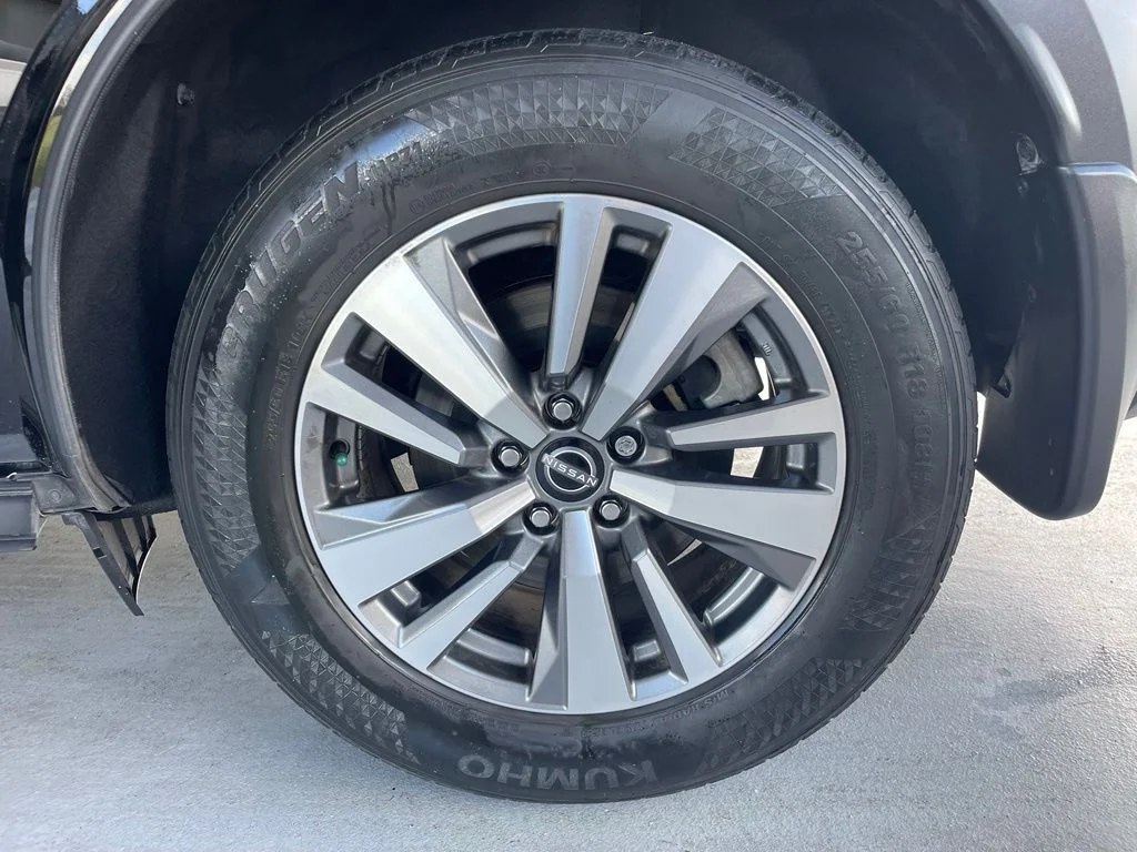 Used 2023 Black Nissan SL image 17