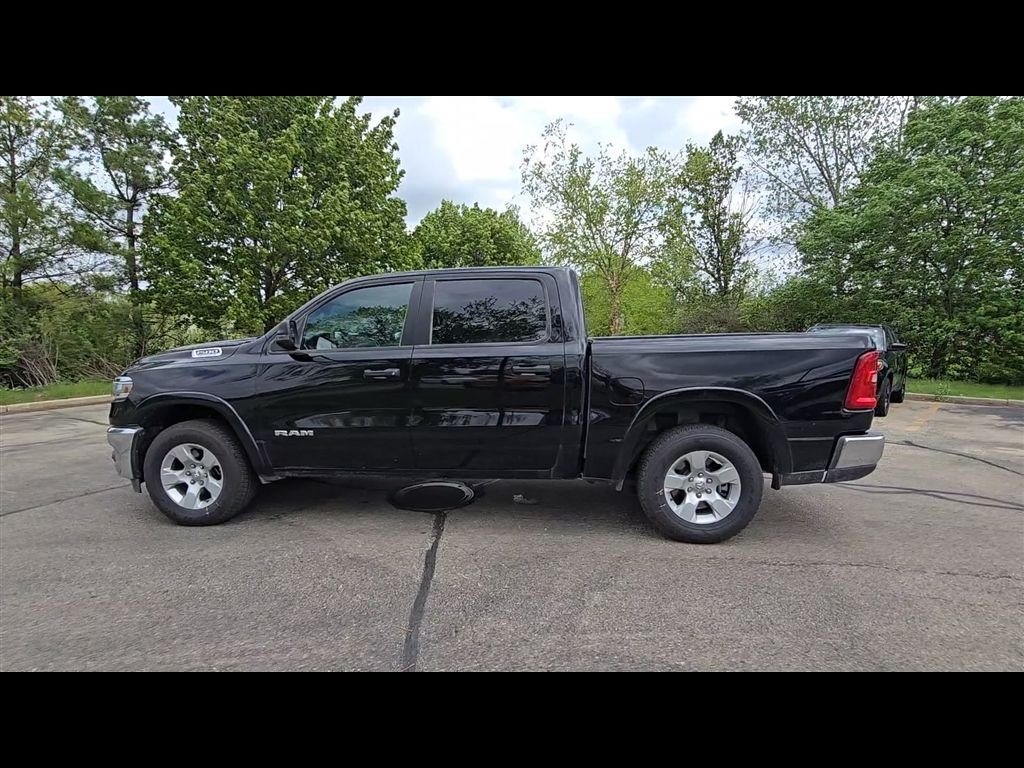 New 2026 Diamond Black Crystal Pearlcoat RAM Big Horn/Lone Star image 6