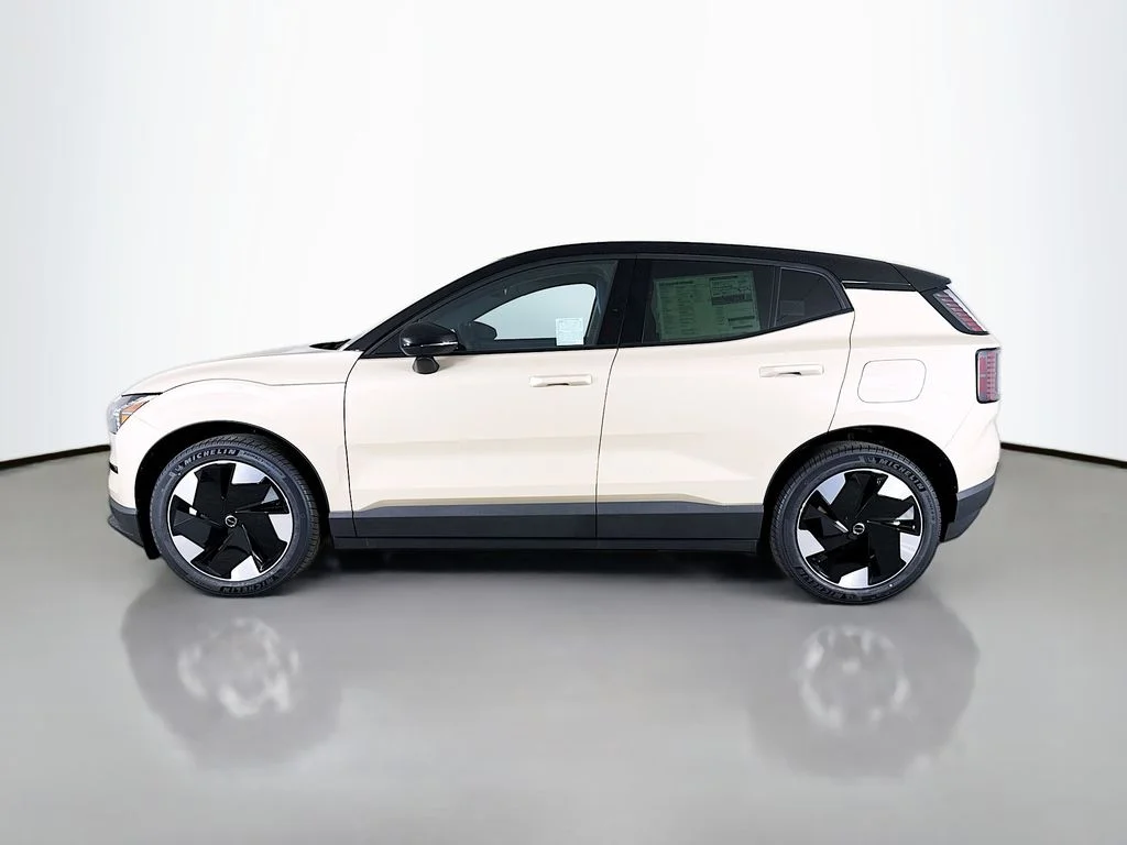 New 2026  Volvo Twin Motor Performance Plus image 4