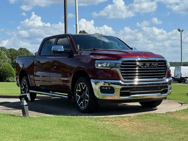 2025 RAM 1500 Pickup Laramie