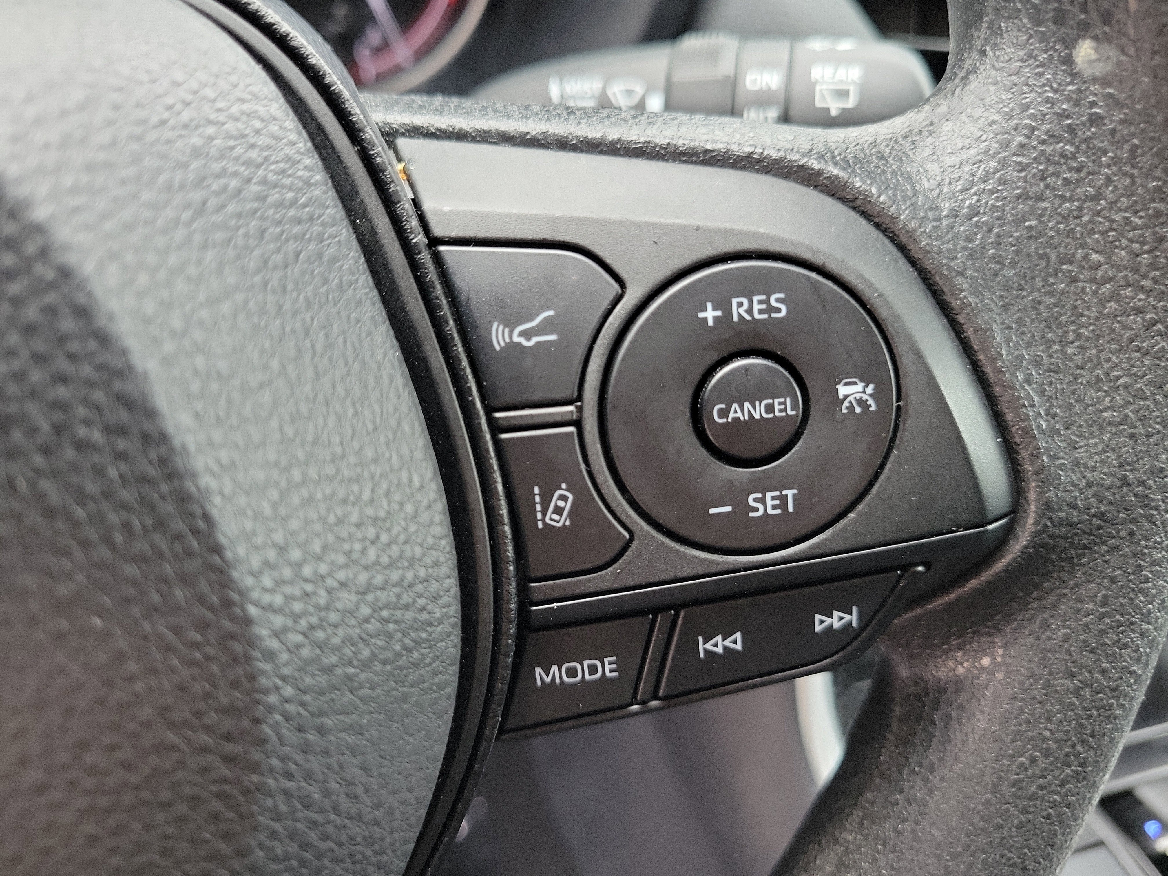 Used 2025 Magnetic Gray Metallic Toyota XLE image 30