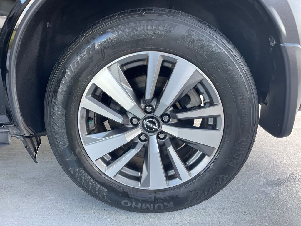 Used 2023 Black Nissan SL image 17