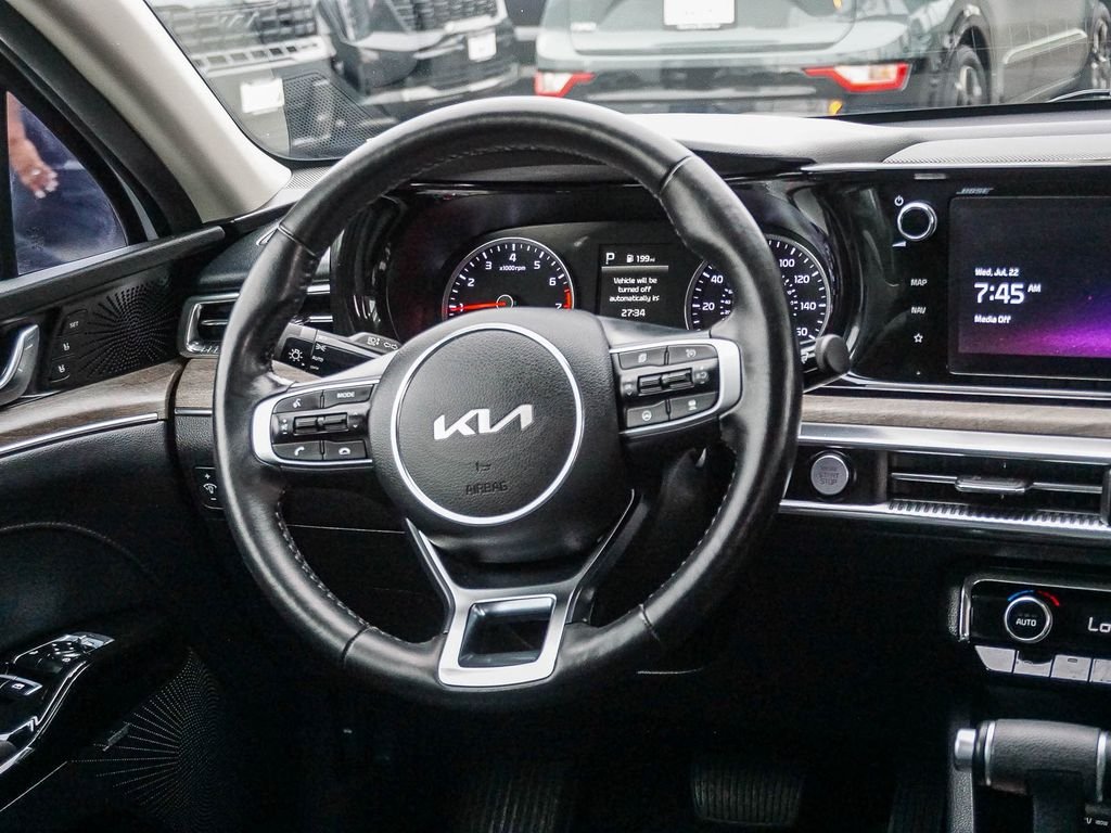Used 2024 White Kia EX image 17