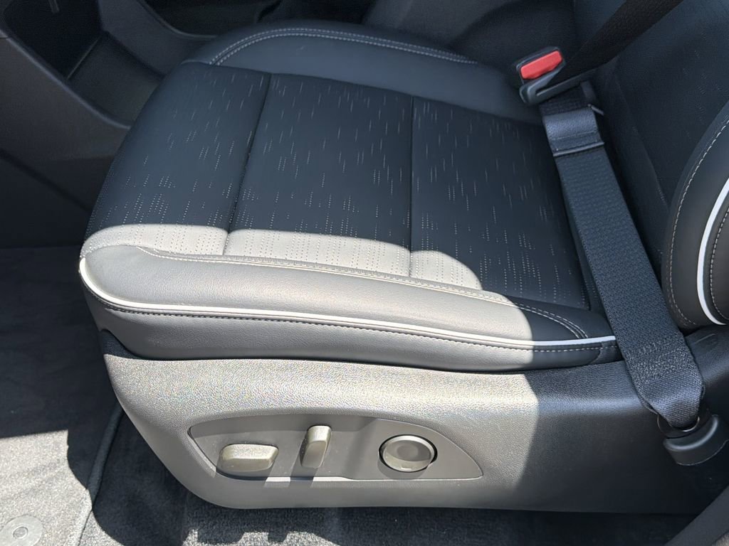 2026 Buick Enclave Sport Touring - Photo 25