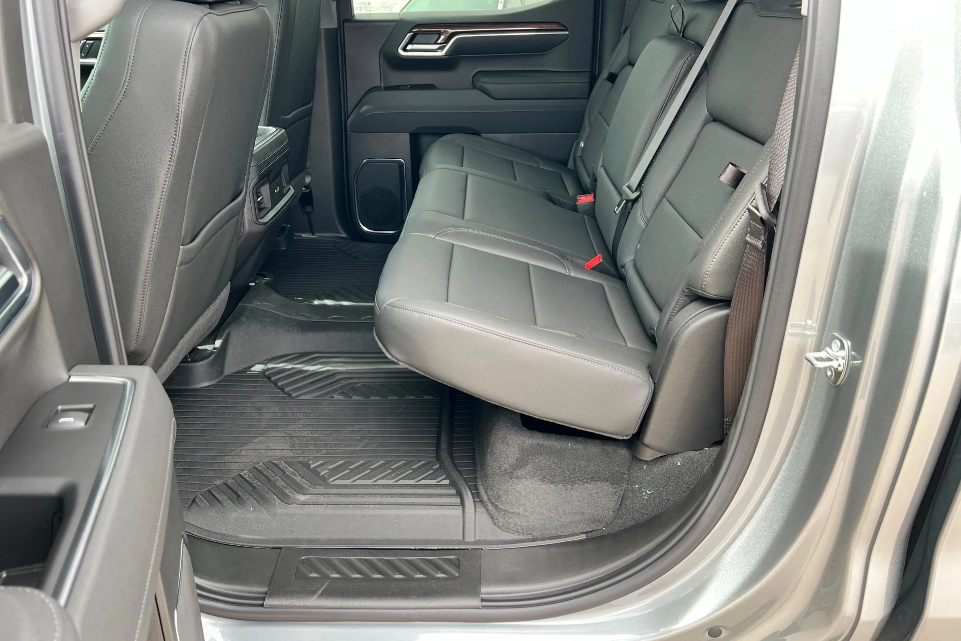 New 2026 Sterling Gray Metallic Chevrolet LT Trail Boss image 21