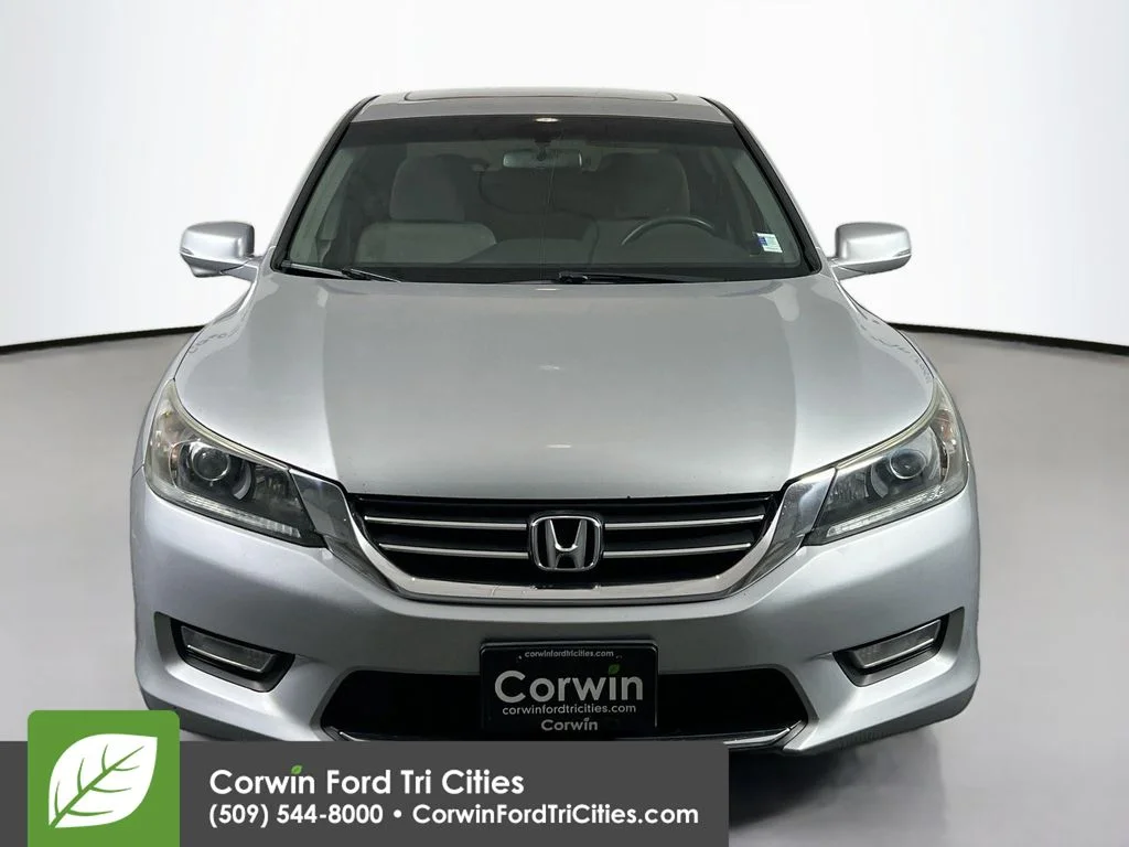 Used 2013  Honda EX image 4