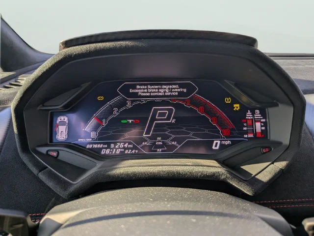 Used 2023 Black Lamborghini Base image 27