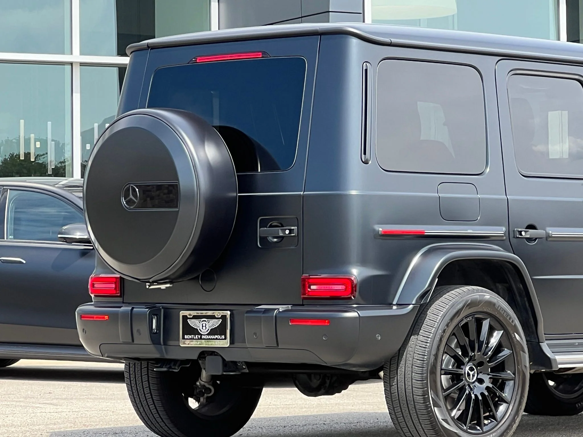 Used 2023  Mercedes-Benz G 550 image 8