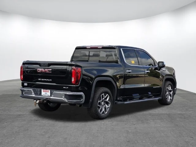 Certified Used 2023 Onyx Black GMC SLT image 4