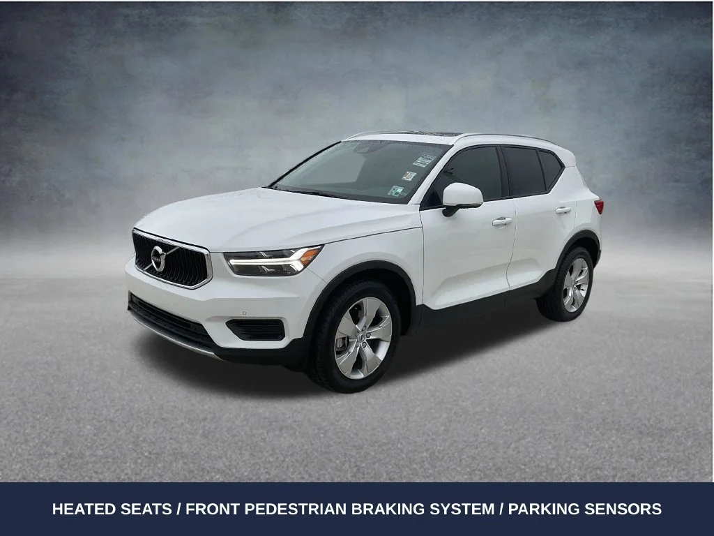 Used 2020 White Volvo Momentum image 3