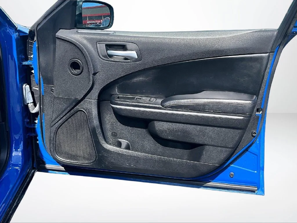 Used 2020 Blue Dodge Police image 22