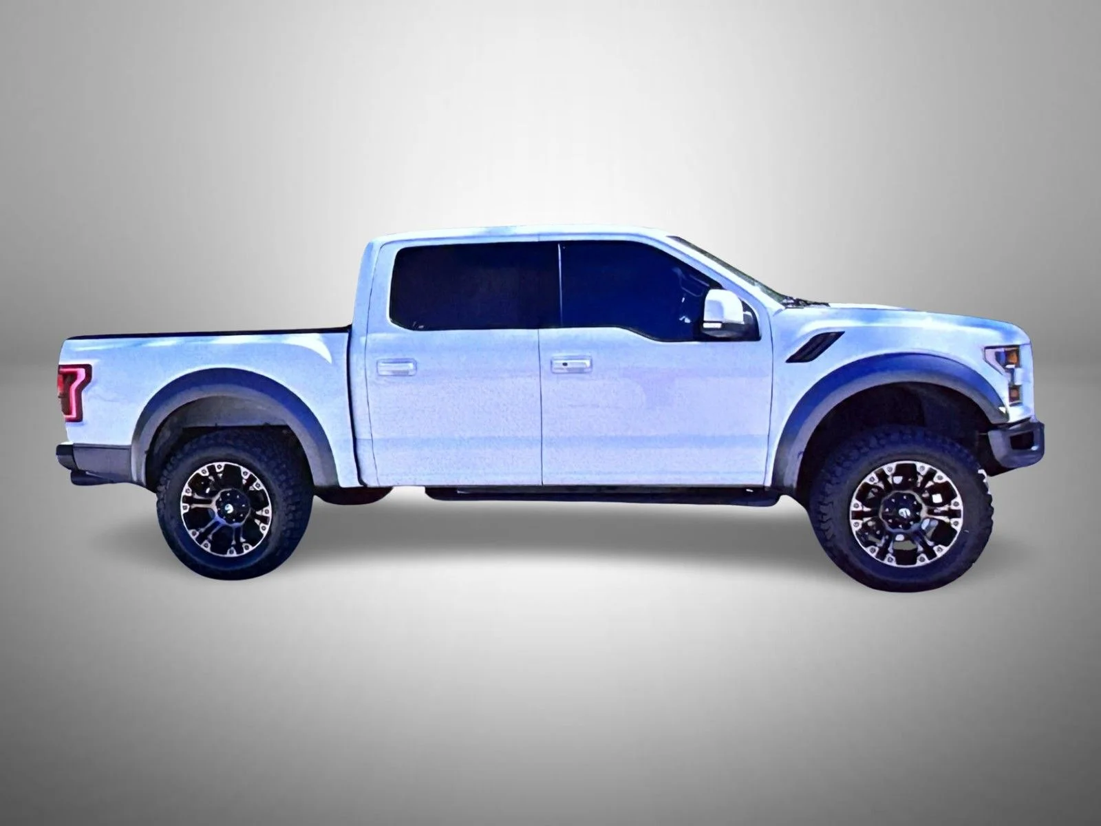 Used 2020 White Ford Raptor image 4