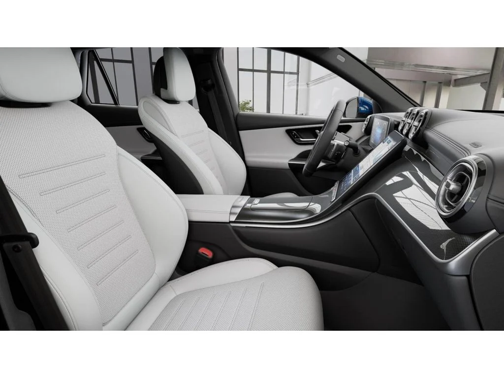 New 2027 Blue Mercedes-Benz GLC 300 image 4