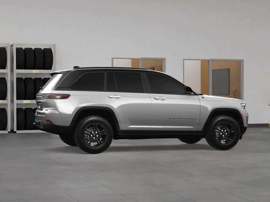 New 2024 Silver Zynith Jeep Trailhawk 4xe image 7