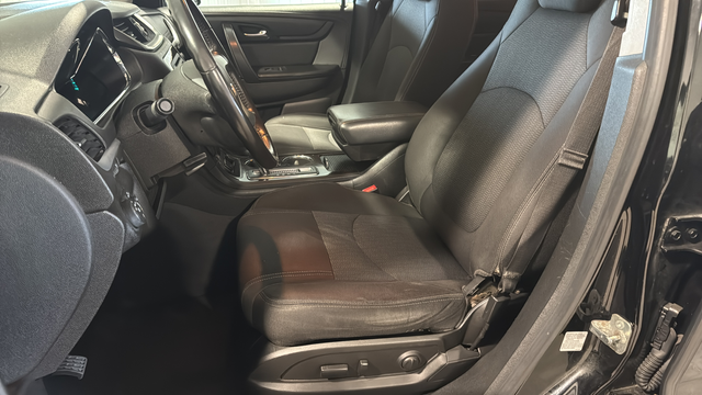 Used 2017 Mosaic Black Metallic Chevrolet LT image 9