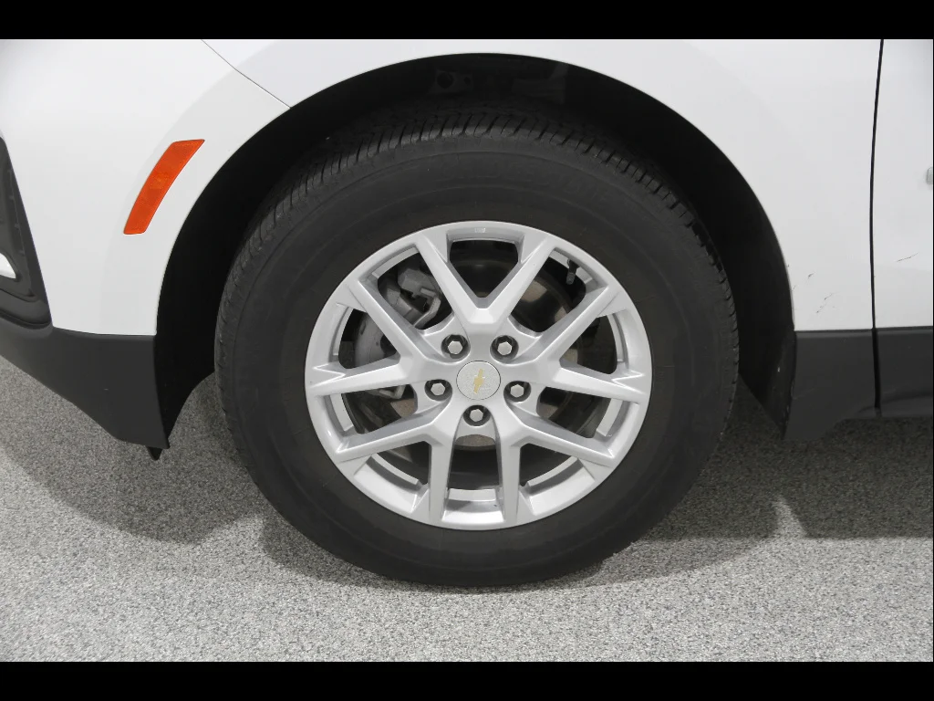 2023 Chevrolet Equinox LS - Photo 20