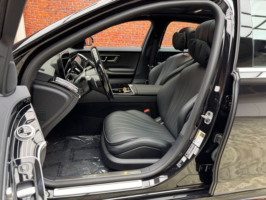 New 2026 Black Mercedes-Benz S 500 image 22