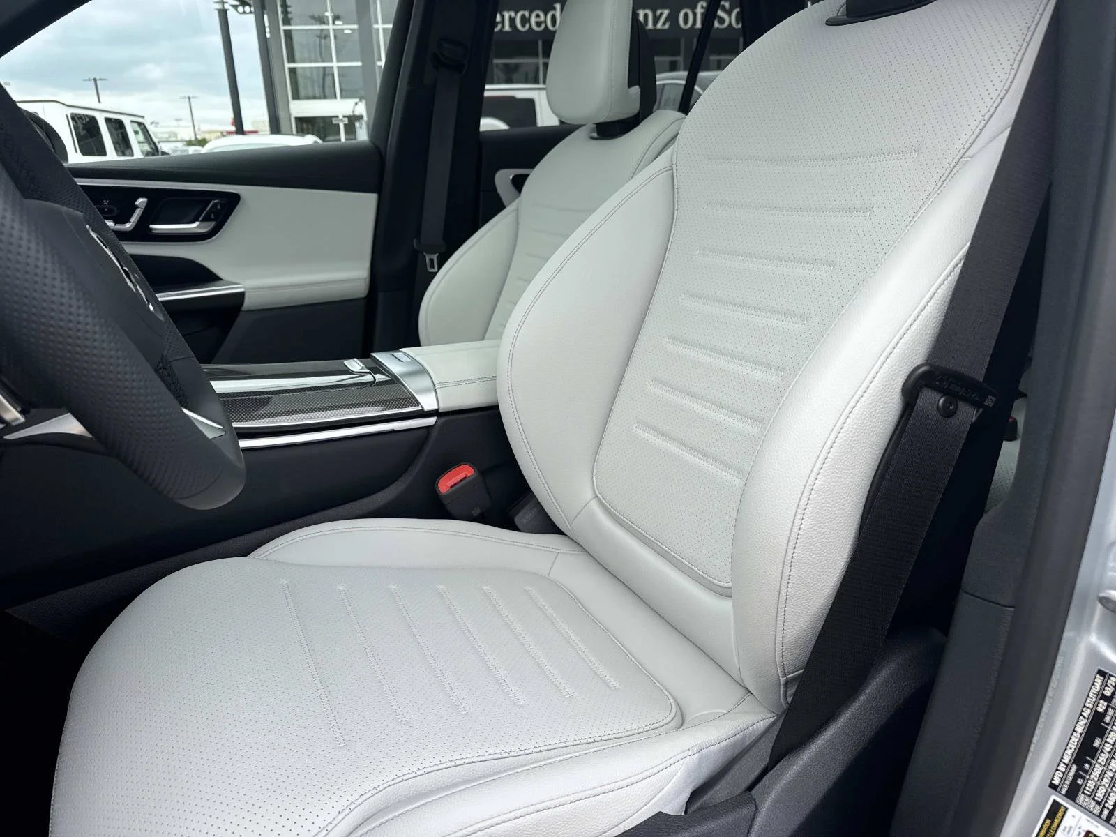 New 2026 Silver Mercedes-Benz GLC 300 image 8