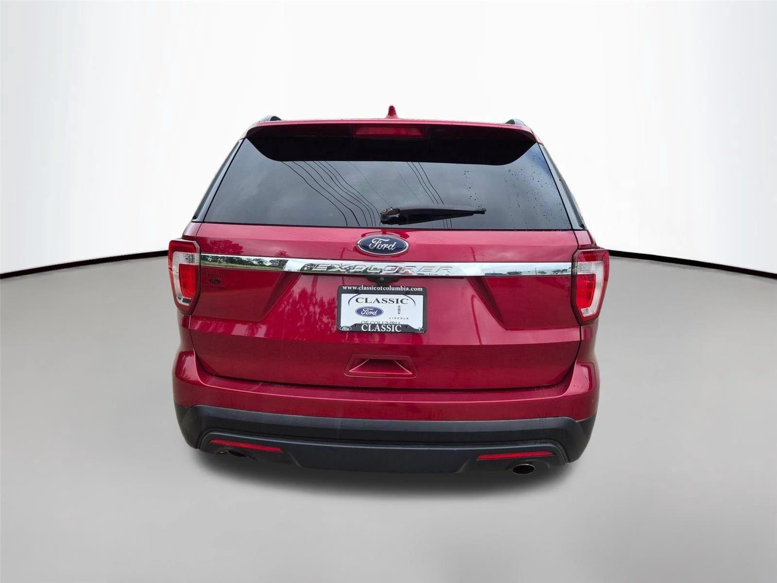 Used 2016 Ruby Red Metallic Tinted Clearcoat Ford Base image 6