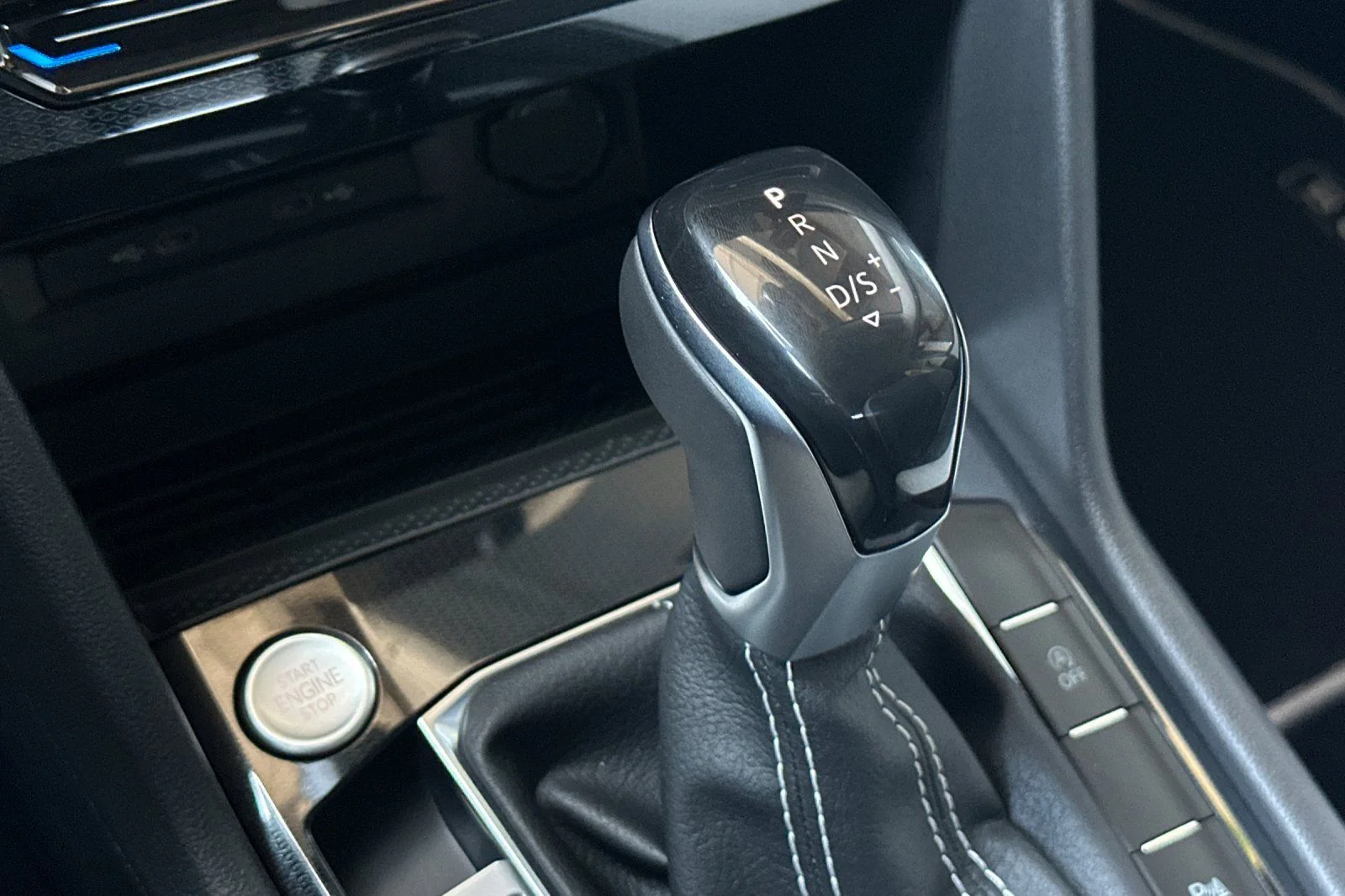 New 2026 Gray Volkswagen 1.5T SE image 19