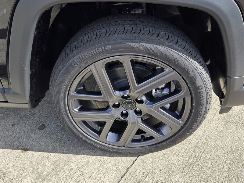 New 2026 Diamond Black Crystal Pearl-Coat Exterior Paint Jeep LATITUDE ALTITUDE 4X4 image 16