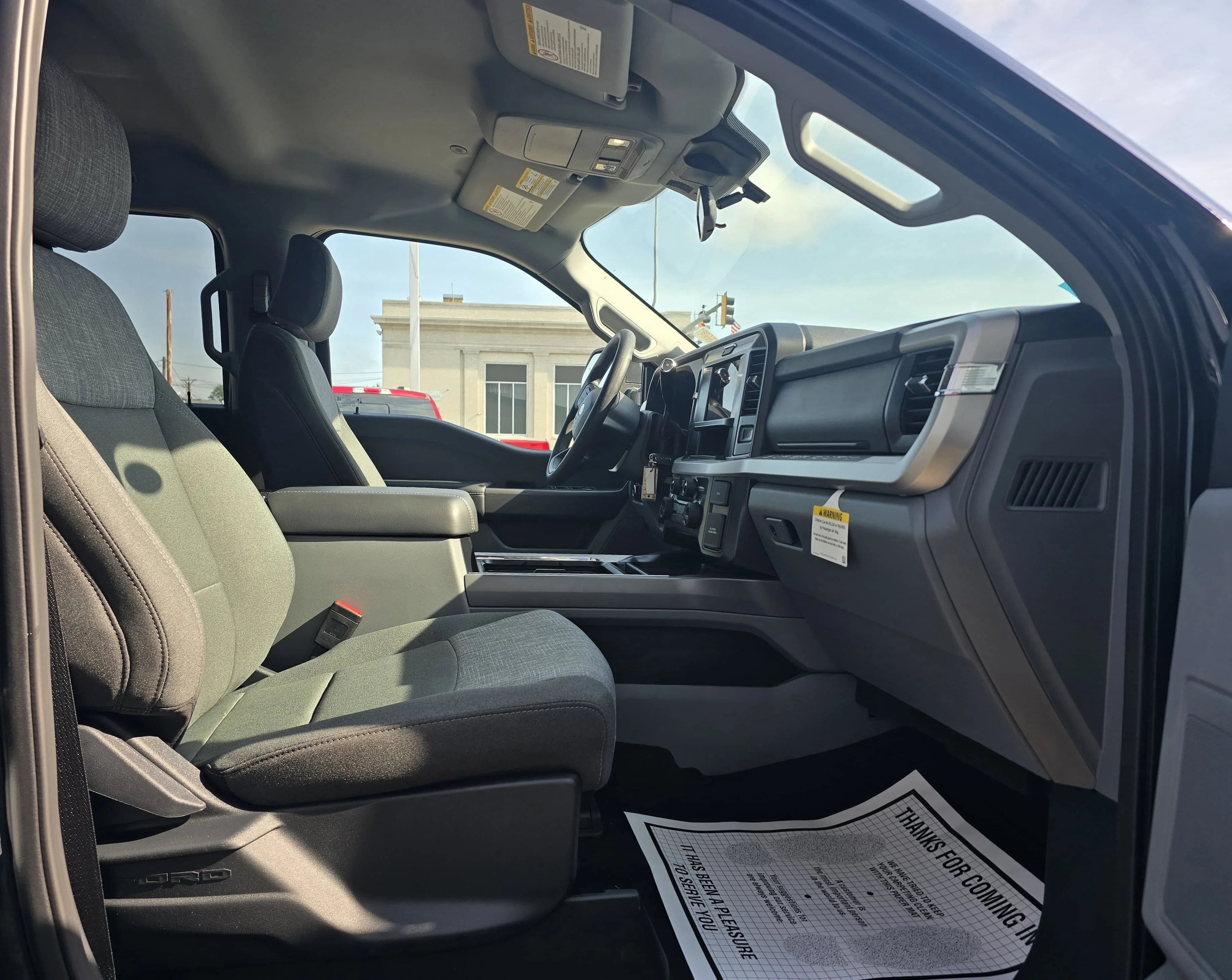 2025 Ford F-350 Super Duty XLT - Photo 8