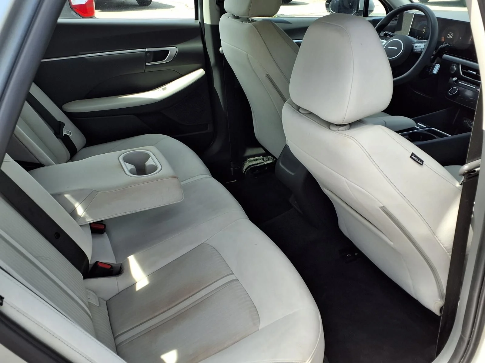 Used 2024 Silver Hyundai SEL image 22