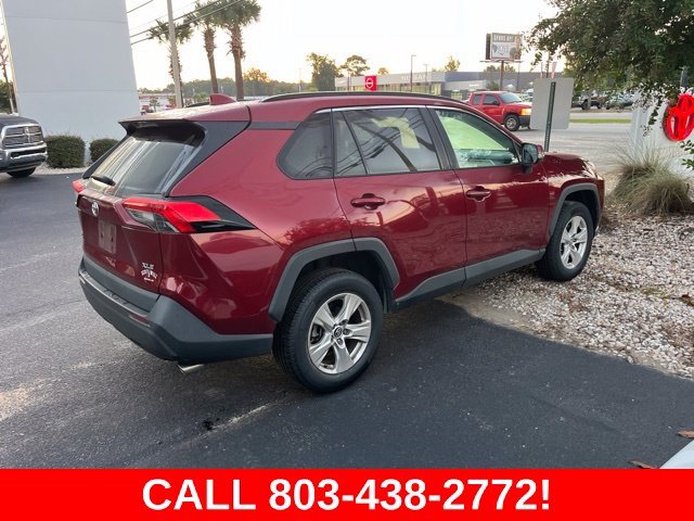 Used 2020 Red Toyota XLE image 3