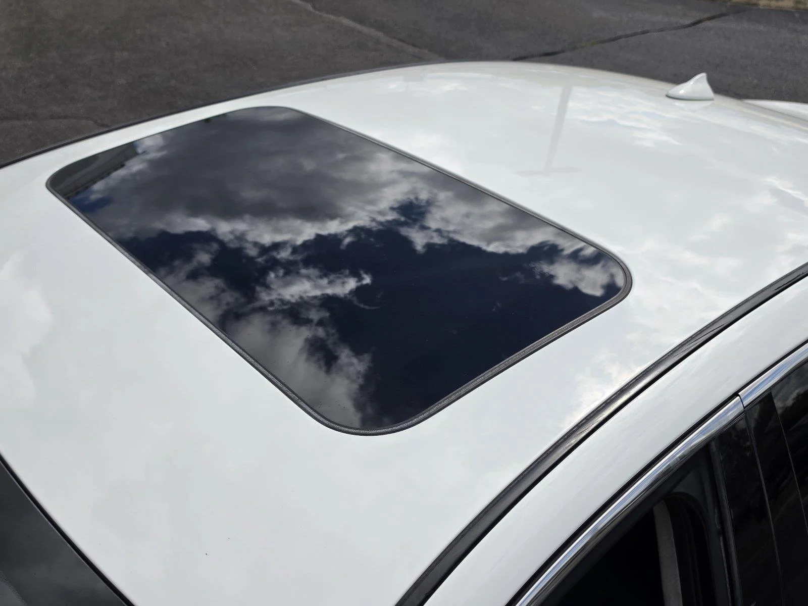 Used 2020 Pure White INFINITI 3.0t LUXE image 37