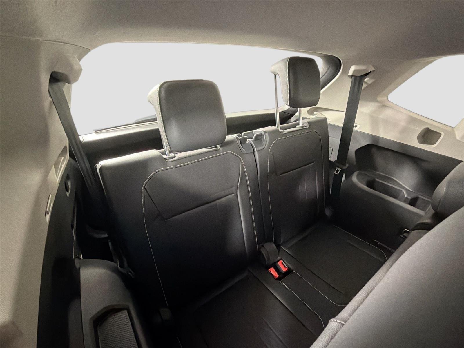 Certified Used 2023 Deep Black Pearl Volkswagen SE image 25
