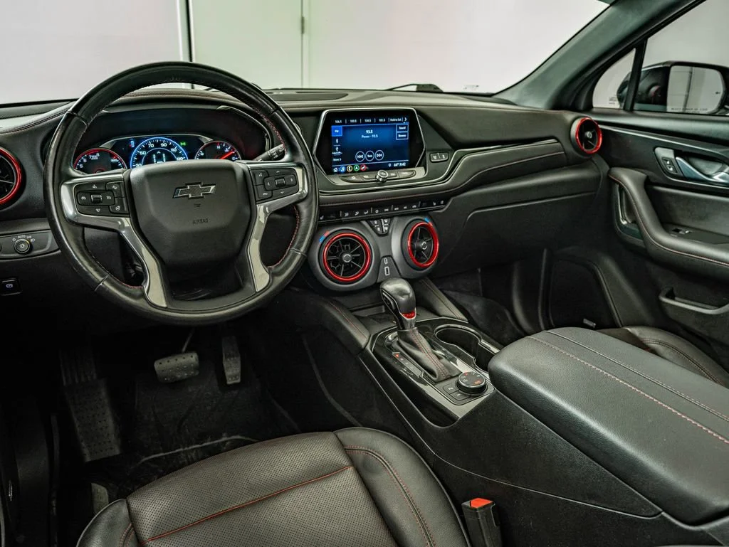 Used 2019 Black Chevrolet RS image 29