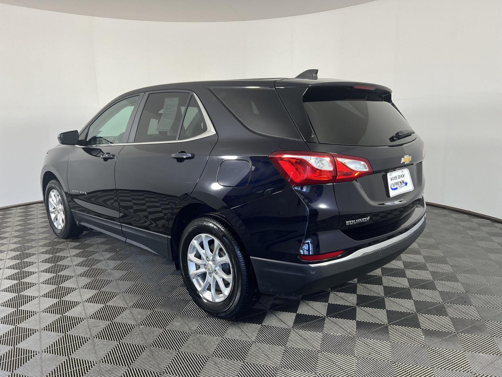 Used 2021 Midnight Blue Metallic Chevrolet LT image 27
