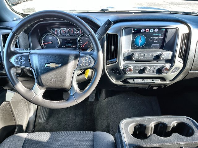 Used 2018 White Chevrolet LT image 19