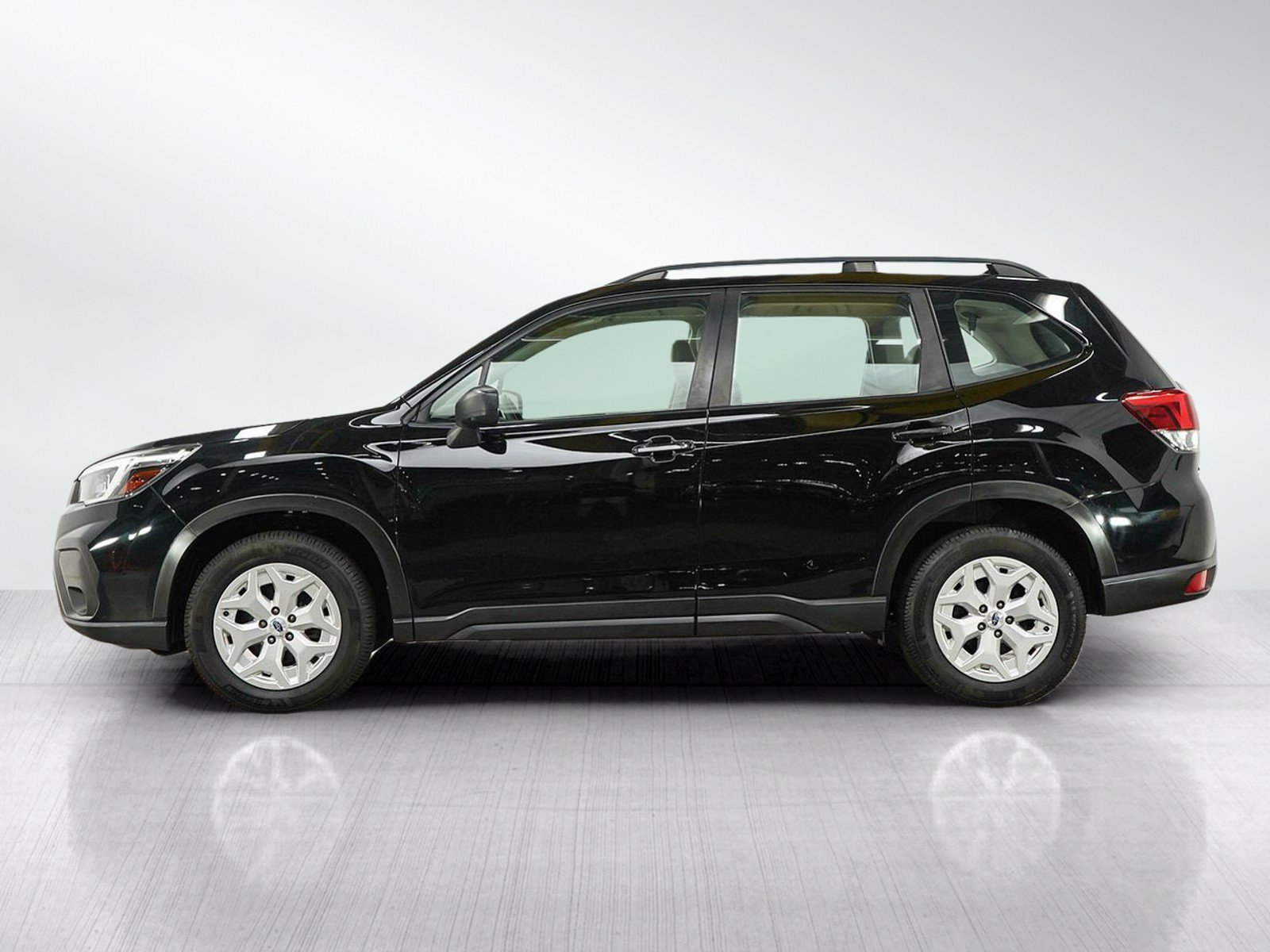 Used 2019 Crystal Black Pearl Subaru  image 2