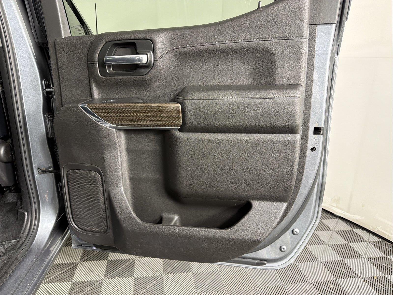 2019 Chevrolet Silverado 1500 RST - Photo 14