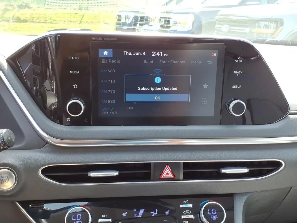 Used 2021 Gray Hyundai SEL image 21