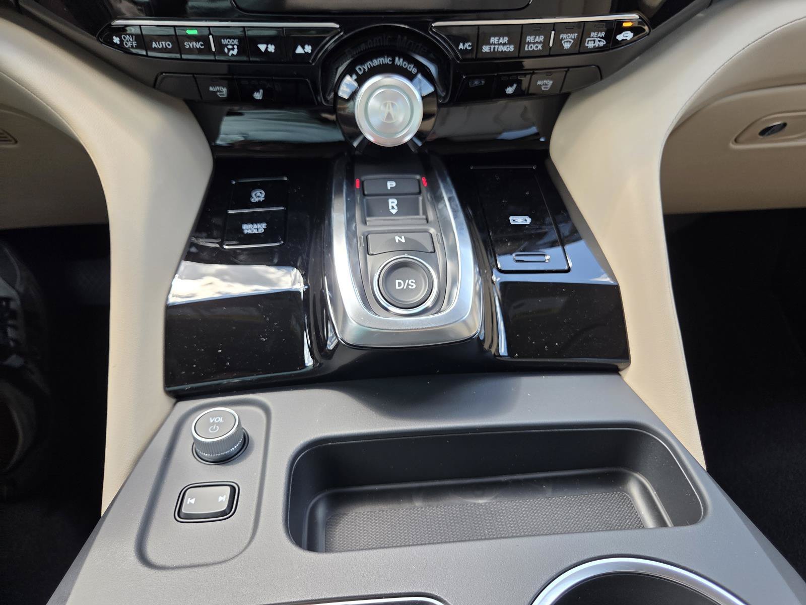 New 2026 Platinum White Pearl Acura w/Technology Package AWD image 18
