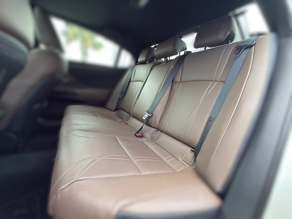 Certified Used 2023 Eminent White Pearl Lexus Ultra Luxury image 9