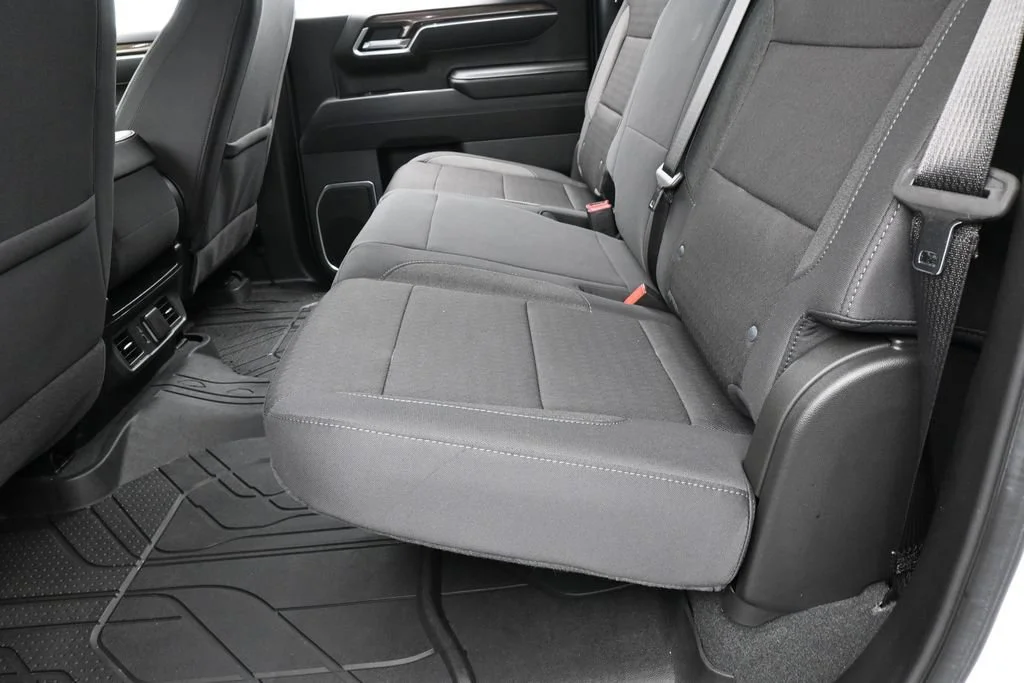 Used 2026 Summit White Chevrolet RST image 30