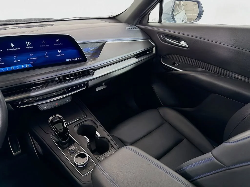 2024 Cadillac XT4 Sport - Photo 21