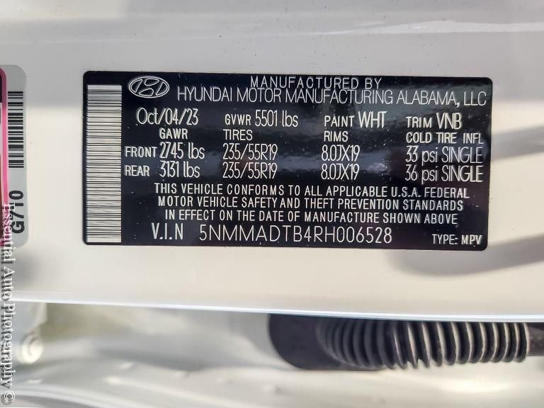 Used 2024 White Genesis 2.5T image 24