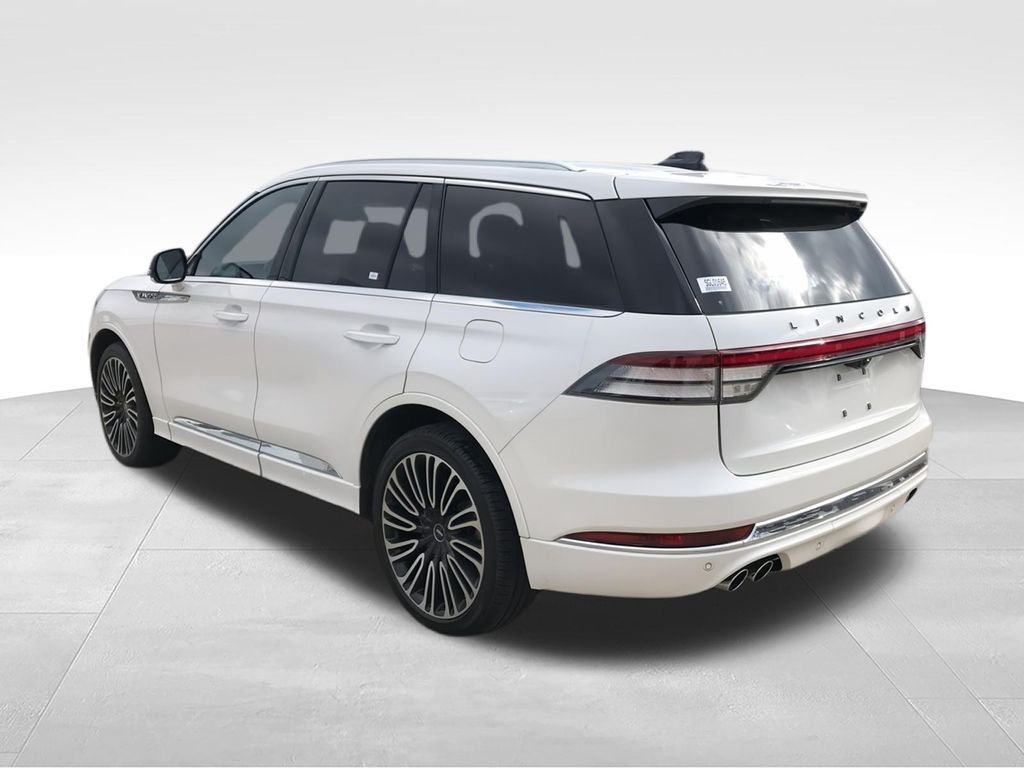 Used 2025 White Lincoln Black Label image 6